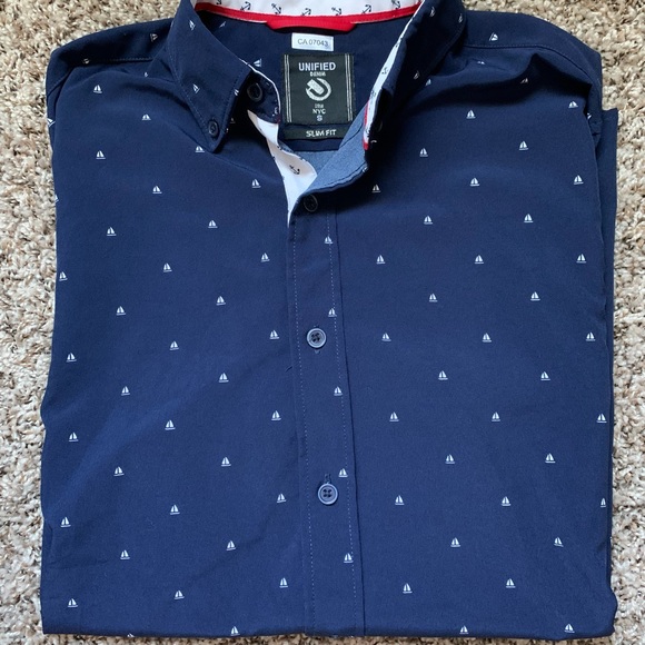 Unified Men’s Small Button-up Short Sleeve Shirt For Sale - Picture 1 of 4